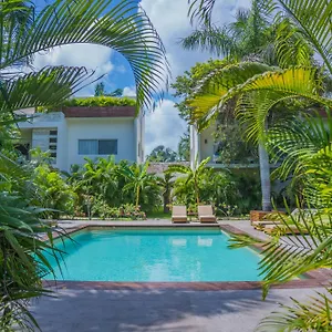 https://xscapetulum-tulum.quintano-roohotels.com