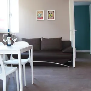 *** Lägenhetshotell Apartmenthouse - Am Goerlitzer Park Tyskland